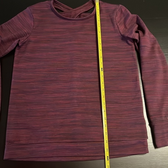 Runway Athletics top - Picture 2 of 5